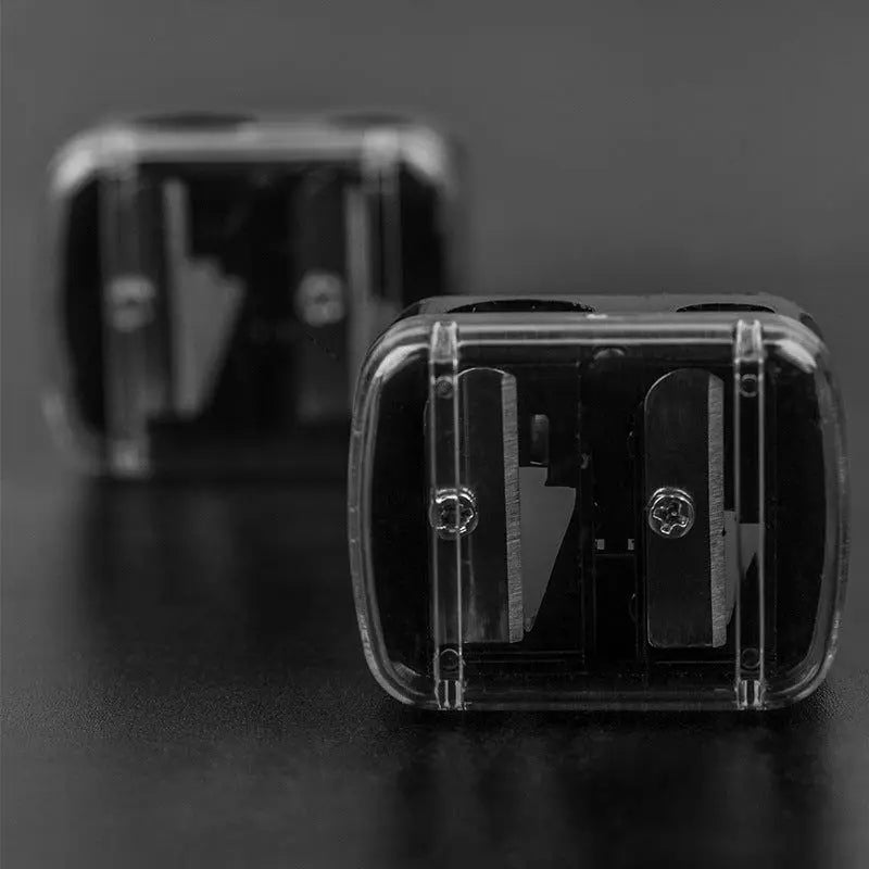 Eyebrow pencil sharpener - The Luxe Glow 